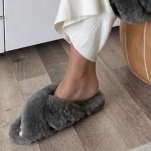 NEW EMU AUSTRALIA MAYBERRY Fluffy Crossover Slipper